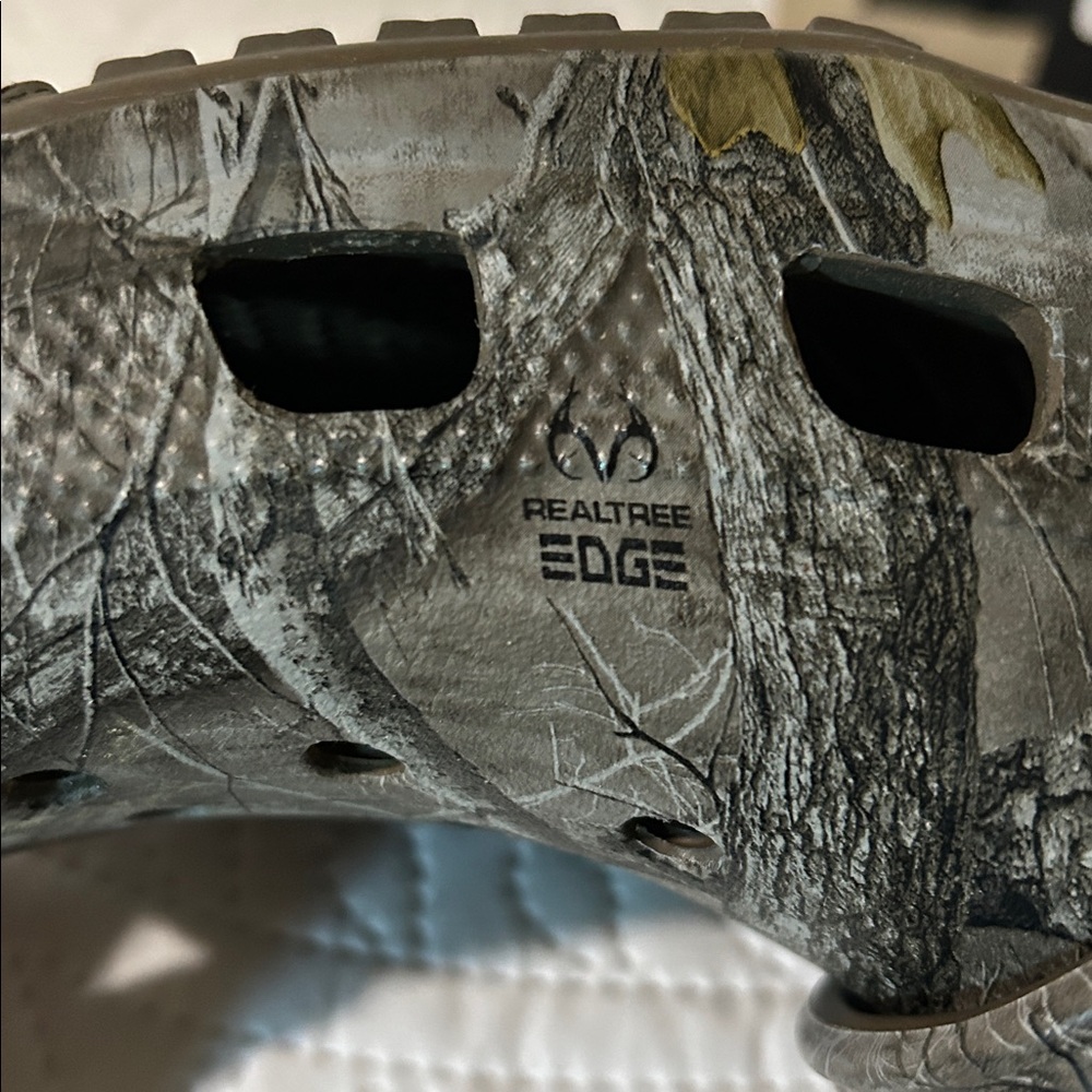 Men’s CROCS “real tree” camo size: 12 - Picture 7 of 7